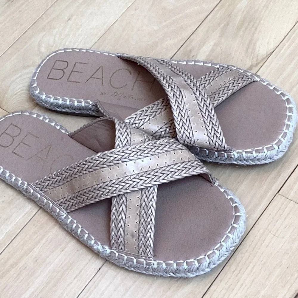 BEACH by Matisse hightide slide on sandals, espadrille flats. Women’s size 8